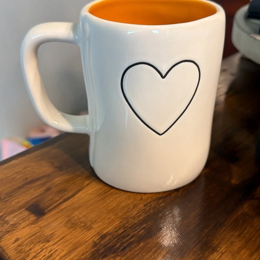 Rae Dunn pumpkin spice mug. Orange inside